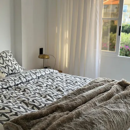 Apartament Parque Aromatico Con Dos Piscinas